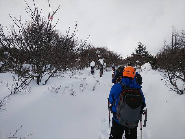 勢至平方向を目指す